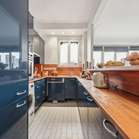 The Eiffel Tower And Seine Views With Balcony - Cityapartmentstay Apartment *
