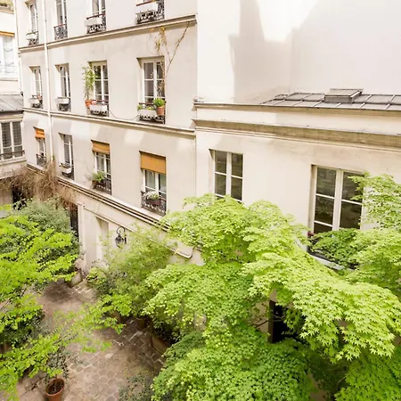 Marais Place Des Vosges Sevigne Appartamento Parigi