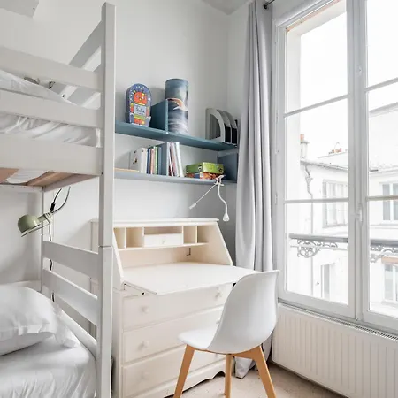 Apartment Veeve - Flowers In Saint-martin Paris