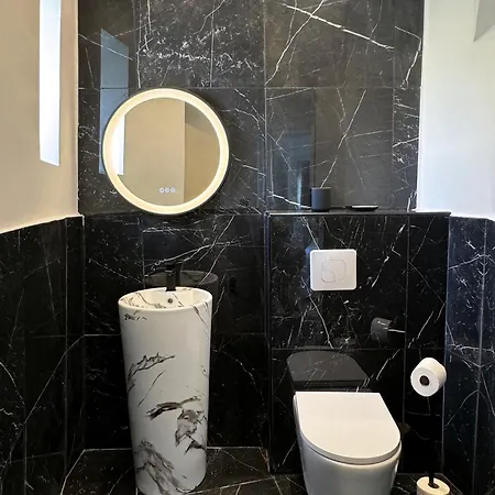 Apartament Mithouard *