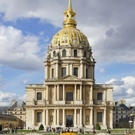 De Standing 1 - Tour Eiffel/invalides Appartement Parijs