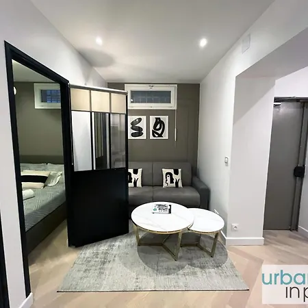 Urban Flat 178 - Cosy Chic 2 Bedroom Flat In *