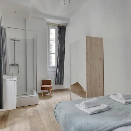 Authentic Parisian Flat - Louvre Royal - 1 Apartment