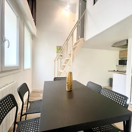 Homely & Charming Parisian Duplex - Near Marais Paris