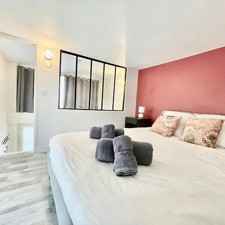 Appartement Homely & Charming Parisian Duplex - Near Marais *