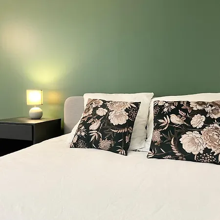 Homely & Charming Parisian Duplex - Near Marais Appartement *