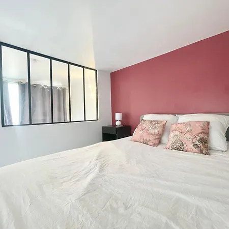 Homely & Charming Parisian Duplex - Near Marais Appartement