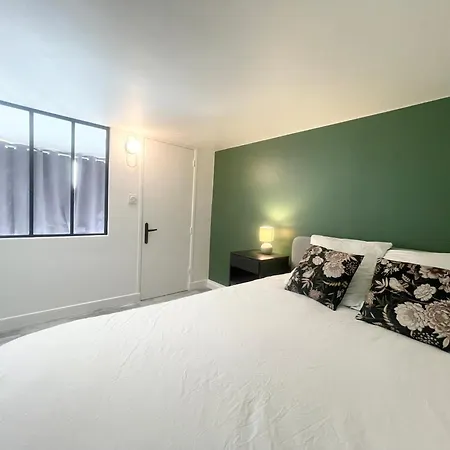 Homely & Charming Parisian Duplex - Near Marais Appartement