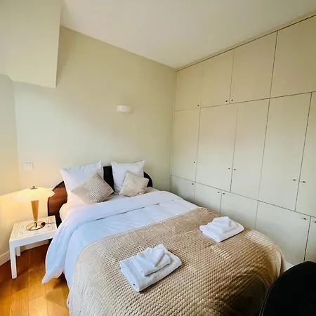 Suffren Apartment