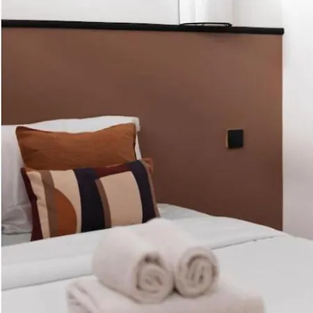 Batignolles Truffaut Charming 4p-1br *