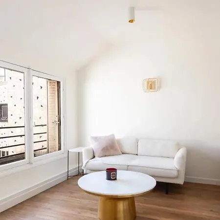Lumineux Dans Le 16eme Apartment *
