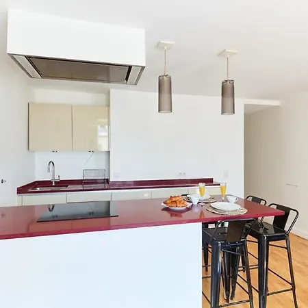 1Br With Balcony - Cityapartmentstay *