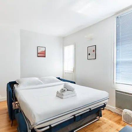 Apartment 1Br With Balcony - Cityapartmentstay