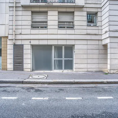 Apartment Nenuphar 3 Pieces En Rdc 15eme / Felix Faure Paris