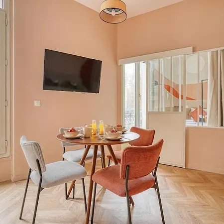 Place Du Marechal Juin - Iii Apartment Paris