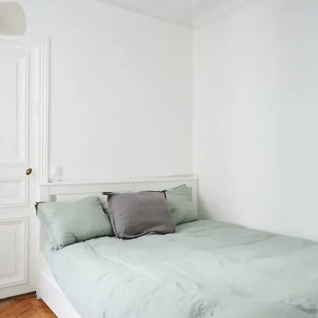 Family Vibes - Place Mexico Apartment Paris