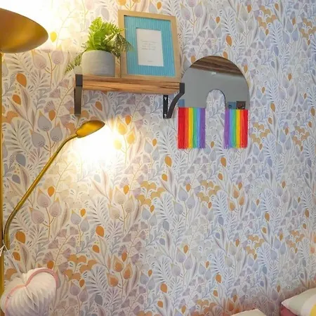 Sunny Studio@temple Apartment *