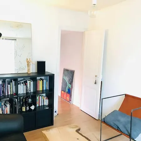 Flat In Apartment Paris