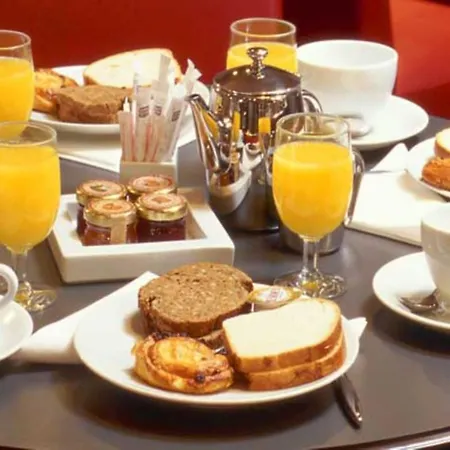 Hotel Le Senat 4*