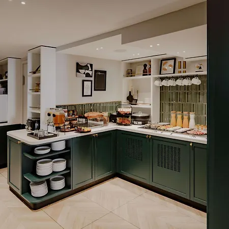 Otel Mercure Tour Eiffel Pont Mirabeau 4*