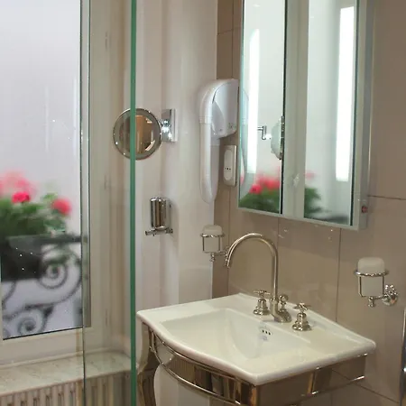 Hotel Du Levant 3*