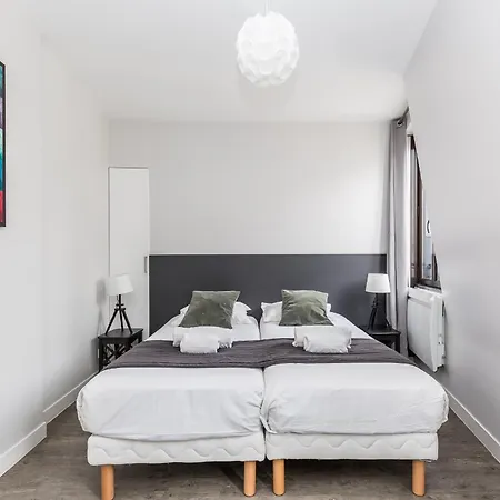 Apartment Sweet *