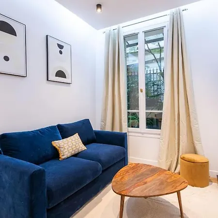 Apartment Le Canet - Passy Tour Eiffel A Pied - 4 Personnes- Climatisation - Vue Sur Cour *