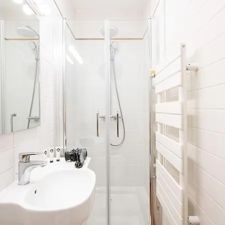 Apartment Le Canet - Passy Tour Eiffel A Pied - 4 Personnes- Climatisation - Vue Sur Cour Paris