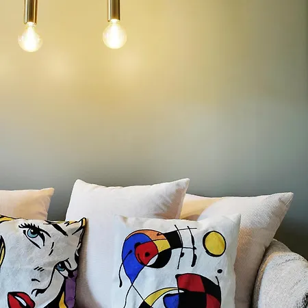 Apartment Luxury Flat By Les Maisons De Charloc Homes *