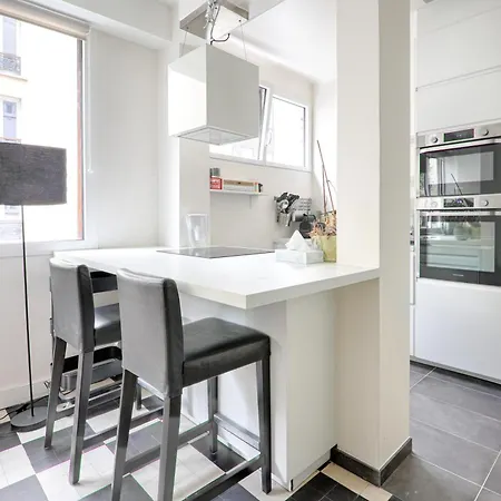 Apartment Le Coin Des Lecteurs - 1er Arrondissement 75m² *