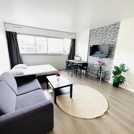 Apartment Place Cambronne