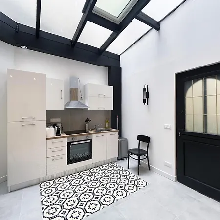 Apartment Urban Flat 08 - The Panoramic Flat In Paris