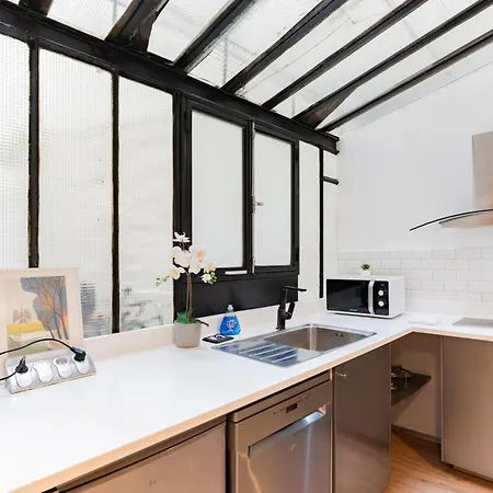 Sartre Saint Germain Apartment