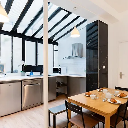 Sartre Saint Germain Apartment Paris