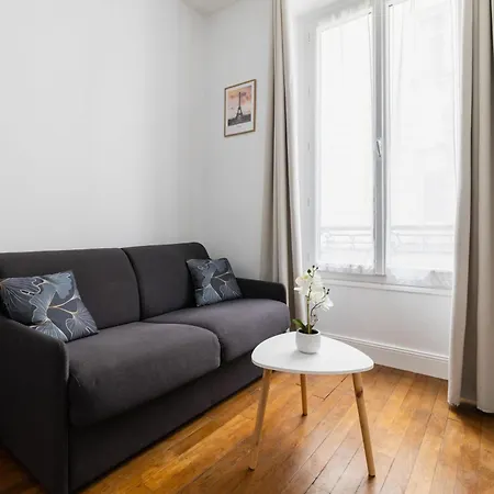 Appartement Studio Equipe Centre Nation - 12 - 2p *