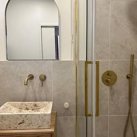 5 Etoiles Centre Apartment *