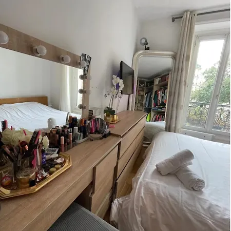 Apartment Et Cozy Au Centre De Montmartre *