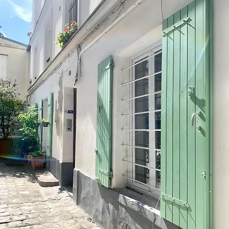 2 Pieces Montmartre Apartment