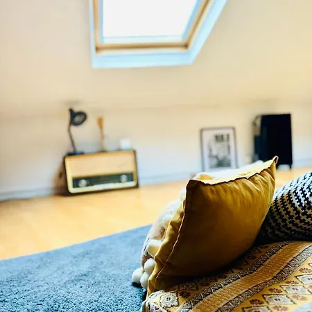 Direct Views Of Eiffel Tower & Sacre-coeur From Mezzanine - 10 Mins To Center Apartment *