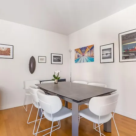 Veeve - Village Vision Apartment *