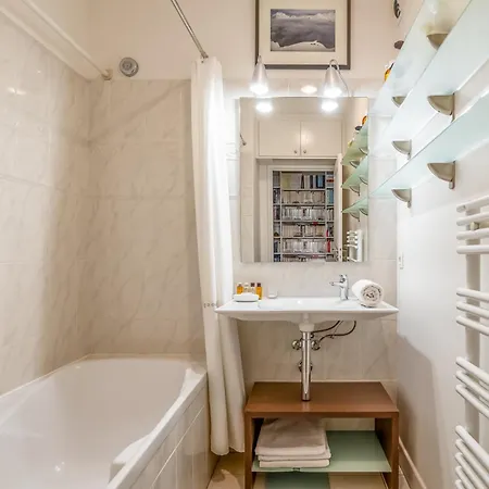 Veeve - Village Vision Apartment Paris