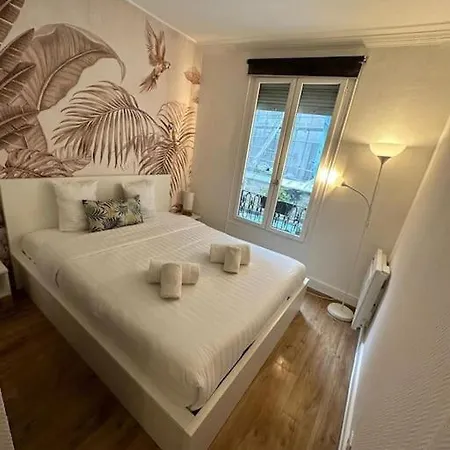 Parisian In A Cosy Flat - Republique Apartment