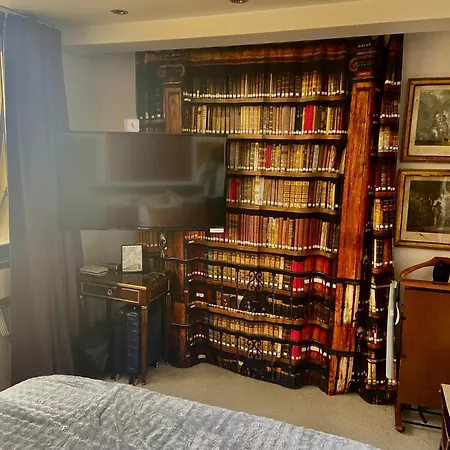 Apartment Spontini Paris