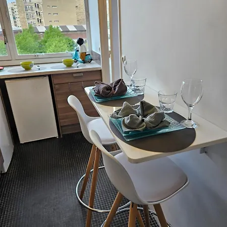 Tour Eiffel Apartment