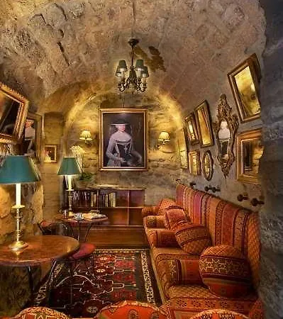 Hotell Duc De St-simon 4*