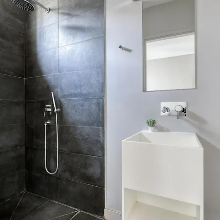 Wonderful & Large Flat In The 7th - Eiffel Tower * Paris