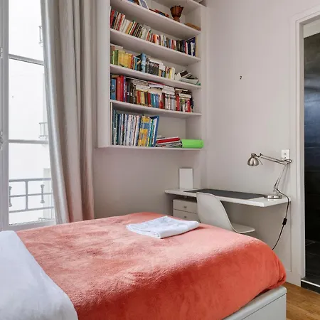 Wonderful & Large Flat In The 7th - Eiffel Tower Apartment