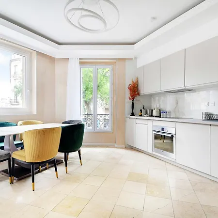 Vivez Au Coeur Du Centre De Paris! Metro A 1min - Proche Republique Apartment
