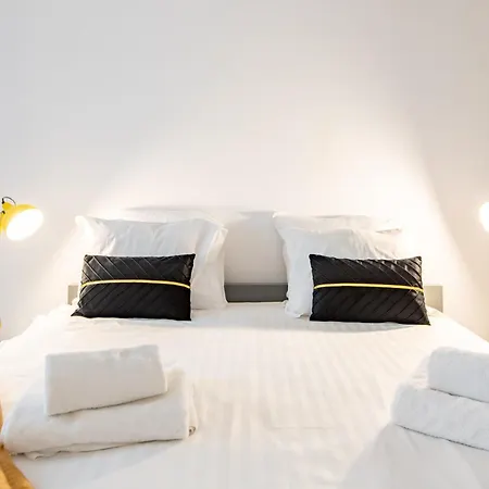 Stylish 2-bedroom Near The Famous Moulin Rouge Paris