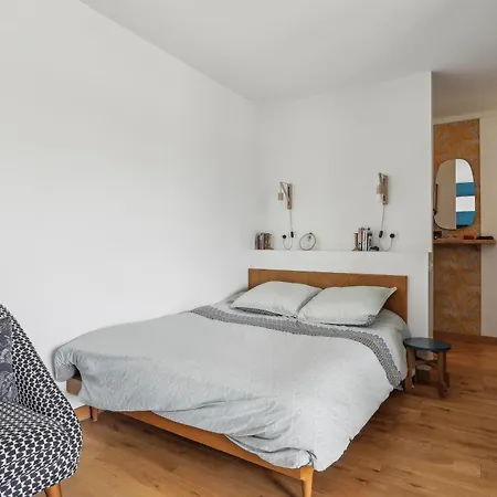 Parisien Minimaliste Et Design By Weekome Apartman